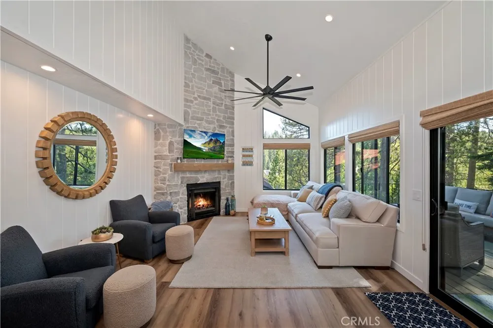 27657 Peninsula Dr. #135 Lake Arrowhead, CA 92352