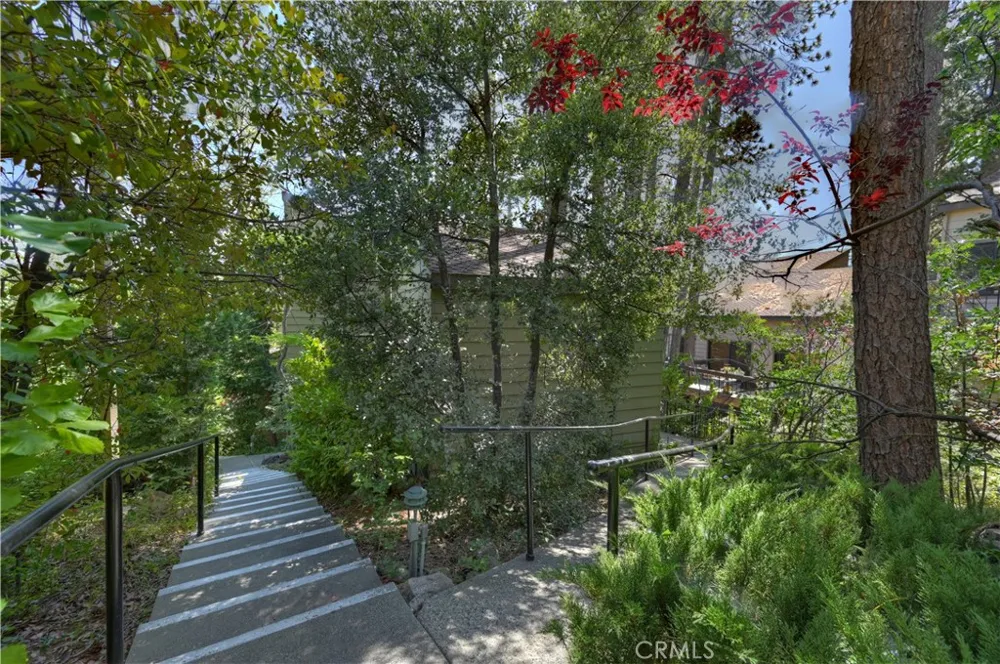 27657 Peninsula Dr. #135 Lake Arrowhead, CA 92352