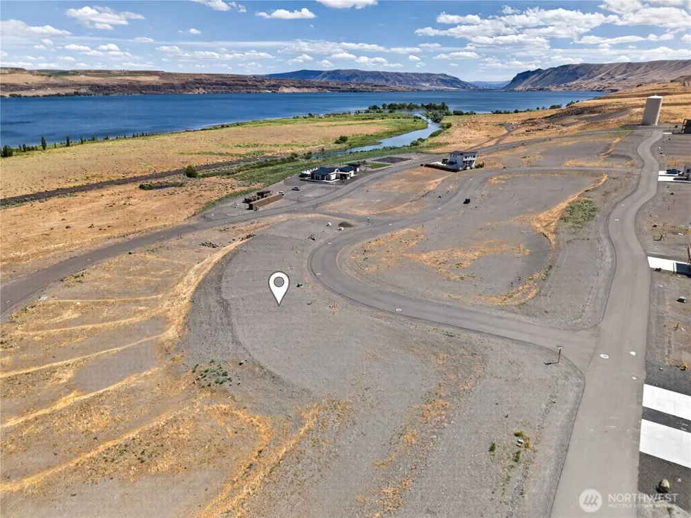41 Basin Pointe Loop #98950 Vantage, WA 98926