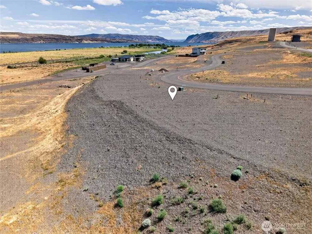 41 Basin Pointe Loop #98950 Vantage, WA 98926