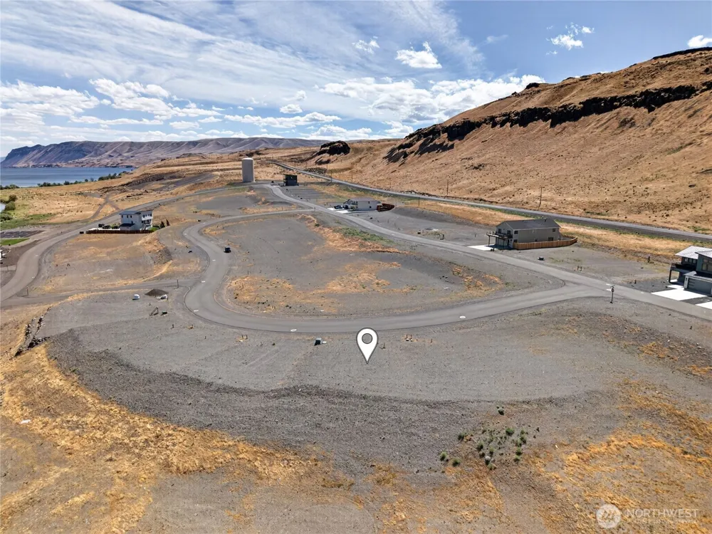 41 Basin Pointe Loop #98950 Vantage, WA 98926