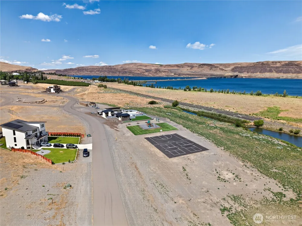 41 Basin Pointe Loop #98950 Vantage, WA 98926