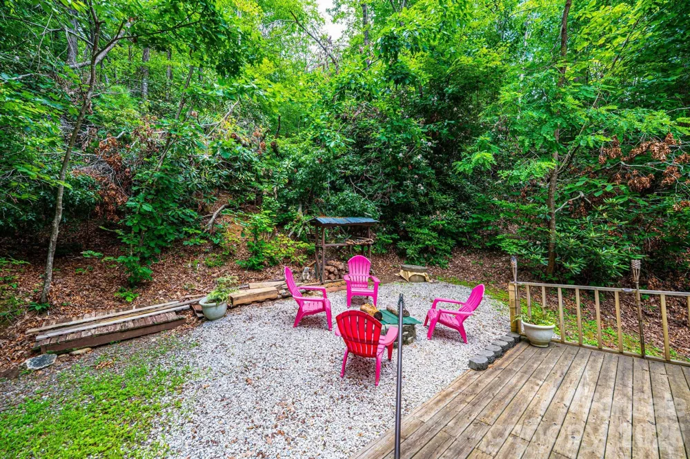 4462 Maple Grove Church Road Collettsville, NC 28611