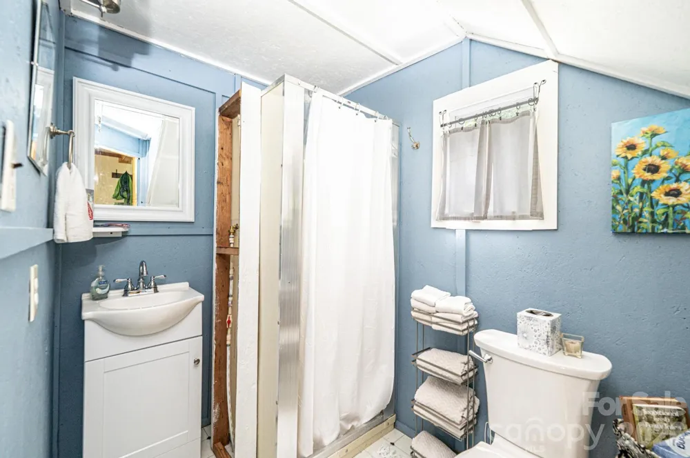 4462 Maple Grove Church Road Collettsville, NC 28611