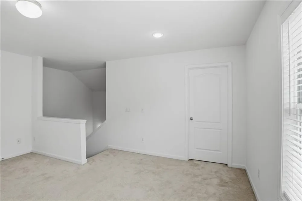 1013 Firethorne Pass Cumming, GA 30040