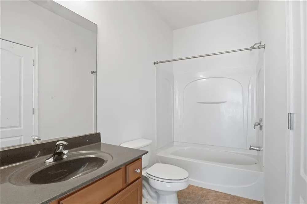1013 Firethorne Pass Cumming, GA 30040