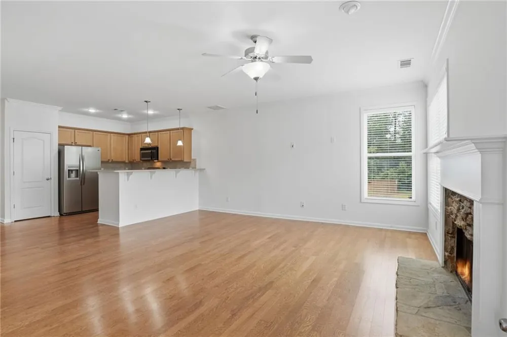 1013 Firethorne Pass Cumming, GA 30040