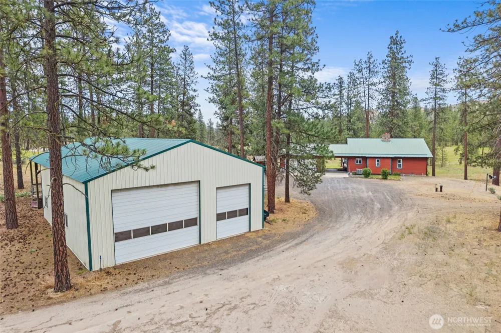 40048 Cayuse Cove E Davenport, WA 99122