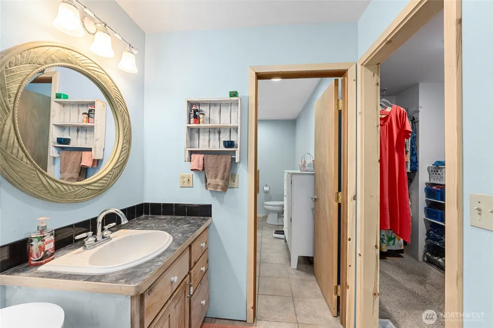 40048 Cayuse Cove E Davenport, WA 99122