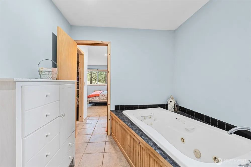 40048 Cayuse Cove E Davenport, WA 99122