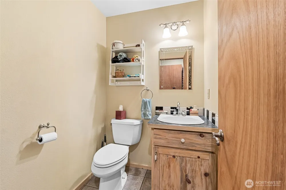 40048 Cayuse Cove E Davenport, WA 99122