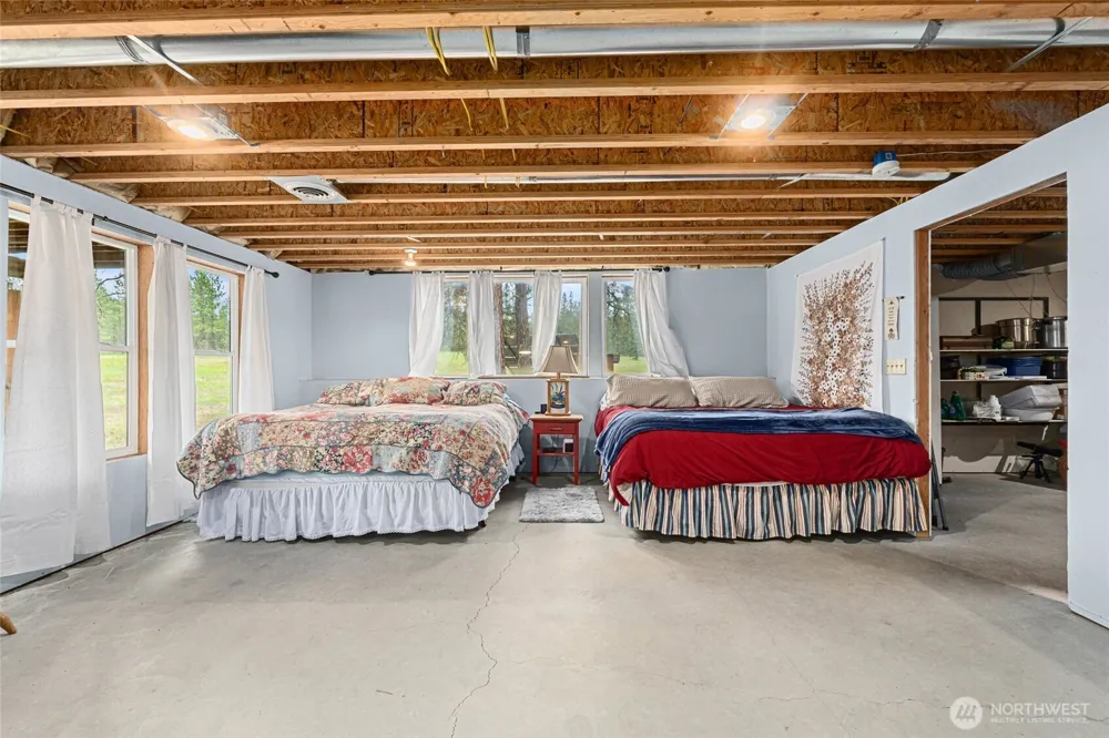 40048 Cayuse Cove E Davenport, WA 99122