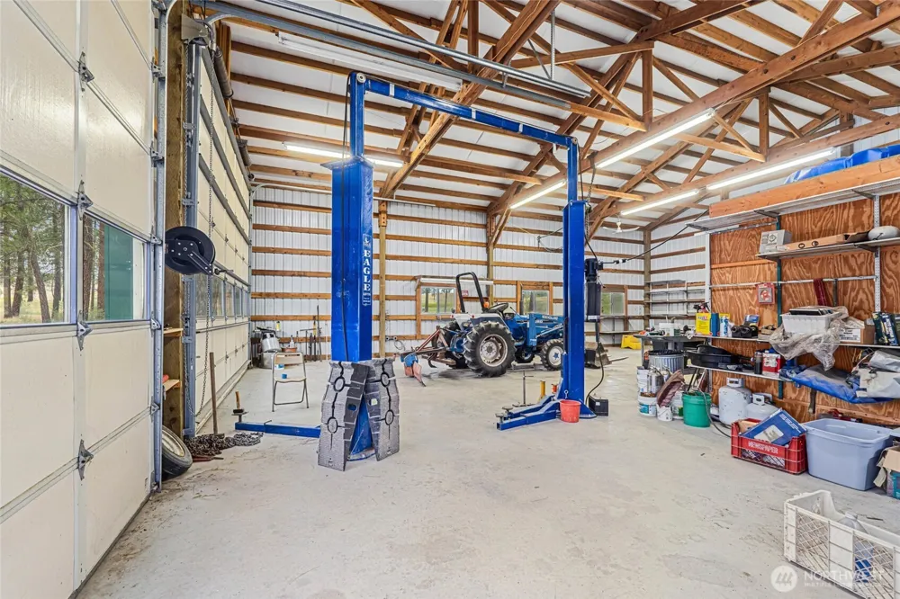 40048 Cayuse Cove E Davenport, WA 99122