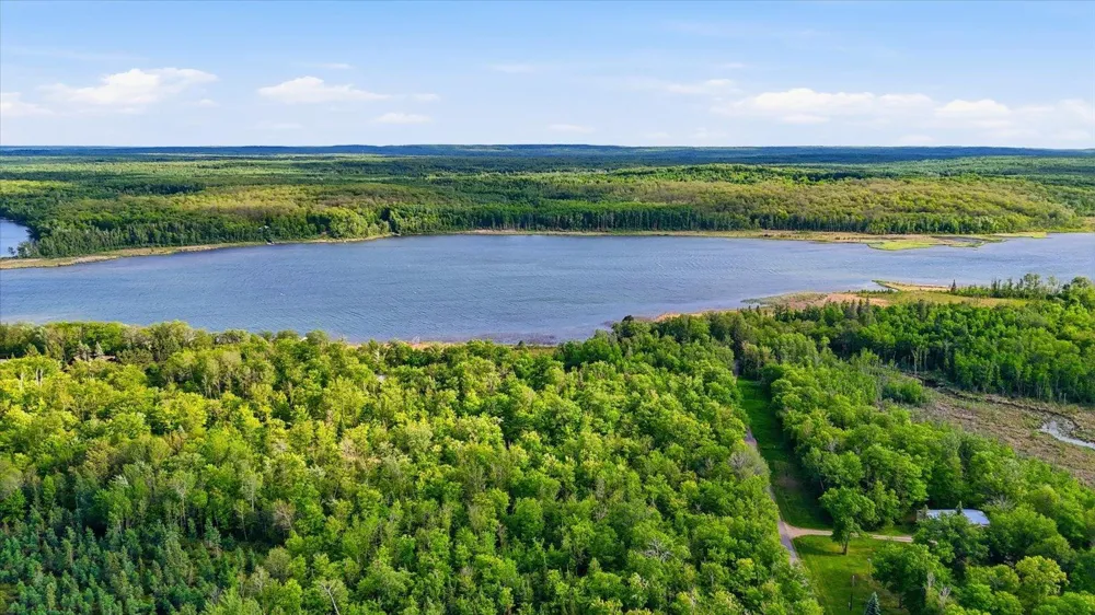 23506 Bezanis Road Cohasset, MN 55721