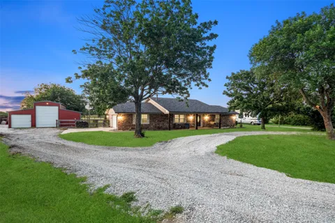 336 Meadows Estate Street