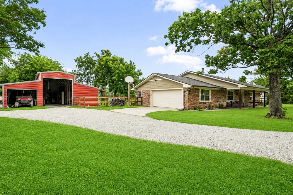 336 Meadows Estate Street Tom Bean, TX 75491