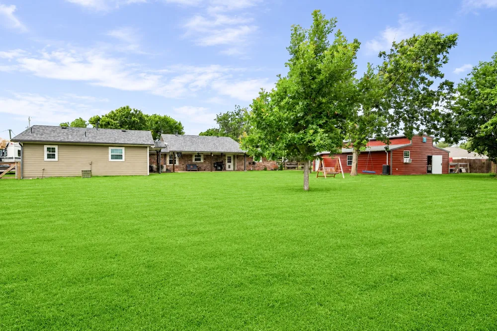 336 Meadows Estate Street Tom Bean, TX 75491