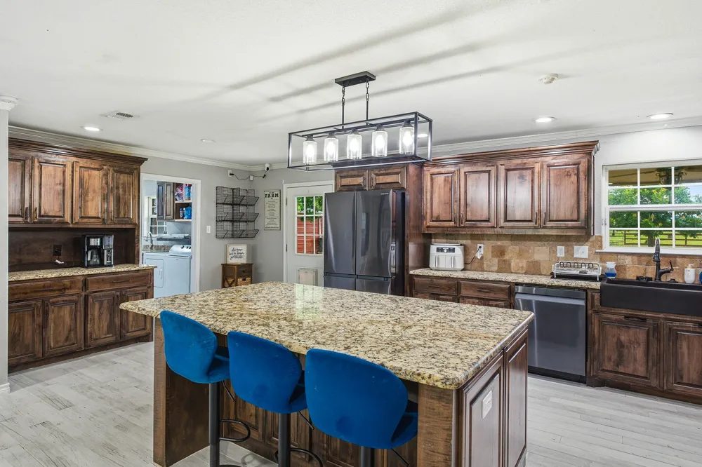 336 Meadows Estate Street Tom Bean, TX 75491