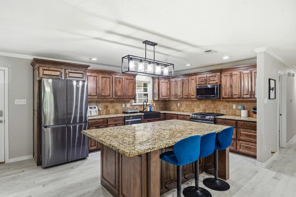 336 Meadows Estate Street Tom Bean, TX 75491