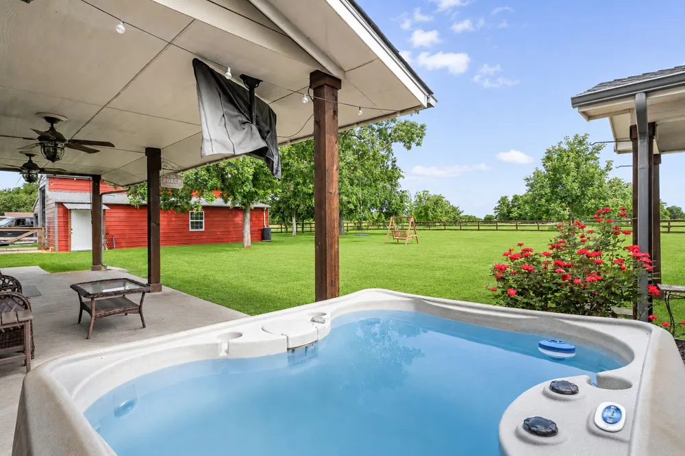 336 Meadows Estate Street Tom Bean, TX 75491