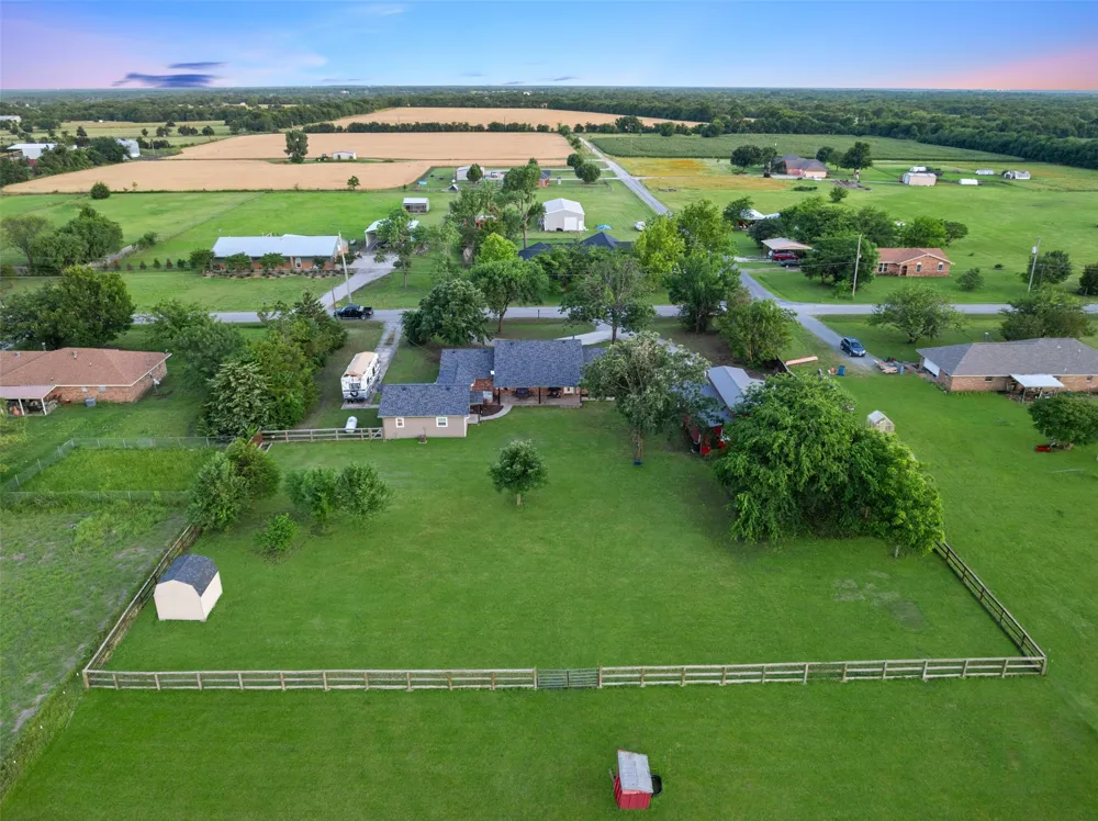 336 Meadows Estate Street Tom Bean, TX 75491