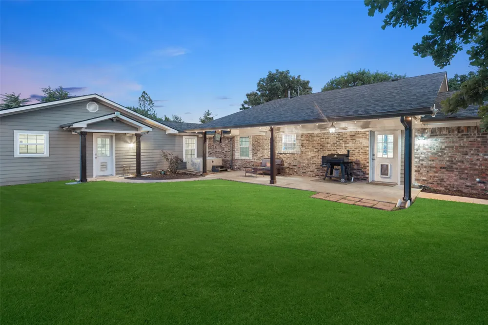 336 Meadows Estate Street Tom Bean, TX 75491