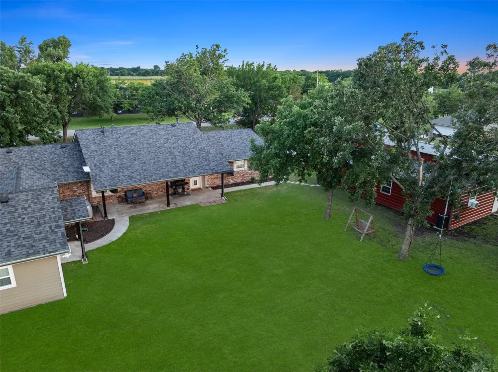 336 Meadows Estate Street Tom Bean, TX 75491