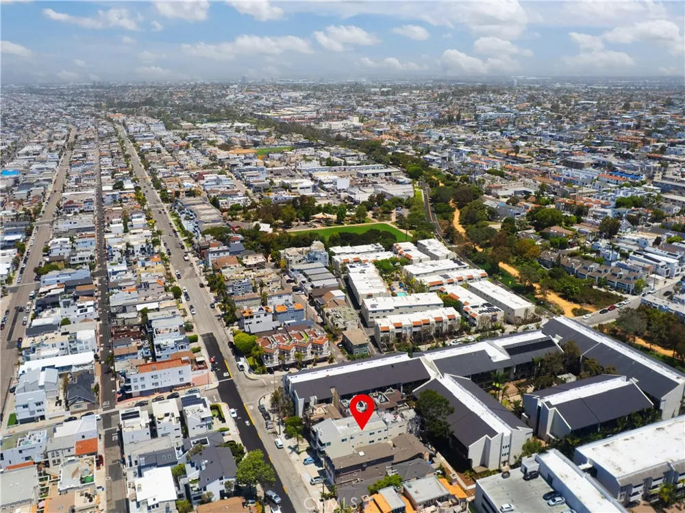 148 Monterey Boulevard Hermosa Beach, CA 90254