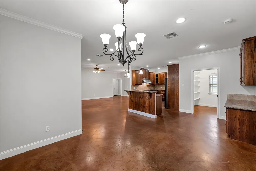 1509 Reagan Street West, TX 76691