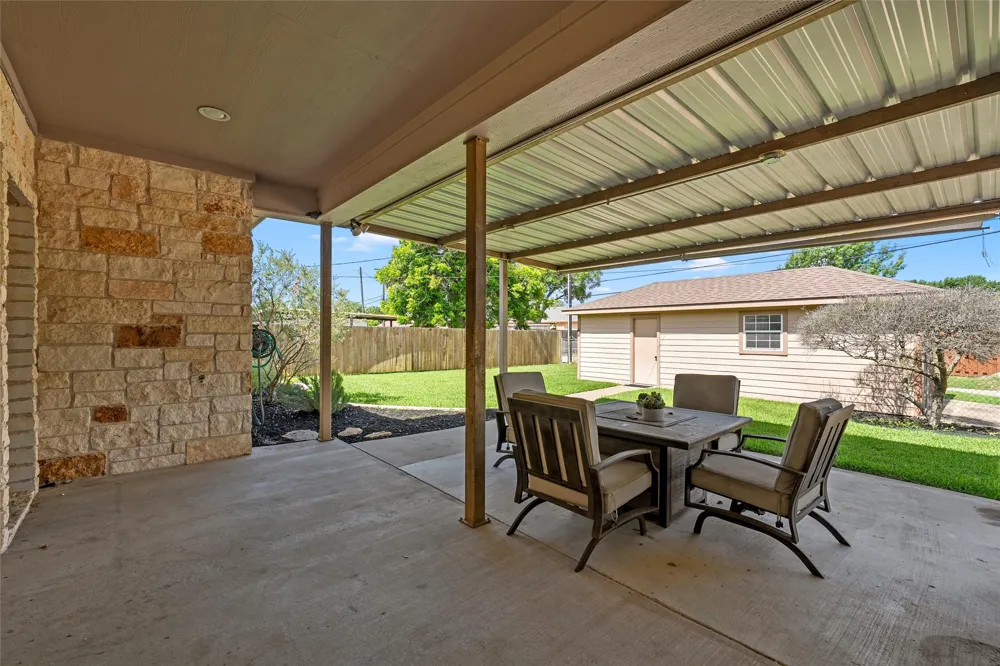 1509 Reagan Street West, TX 76691