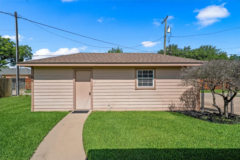 1509 Reagan Street West, TX 76691