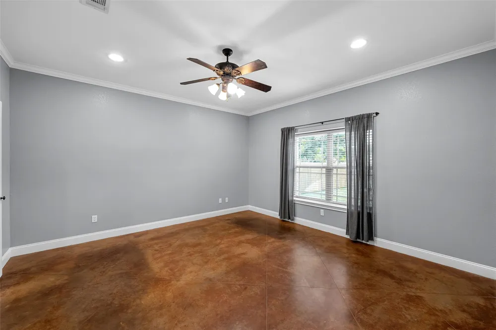 1509 Reagan Street West, TX 76691