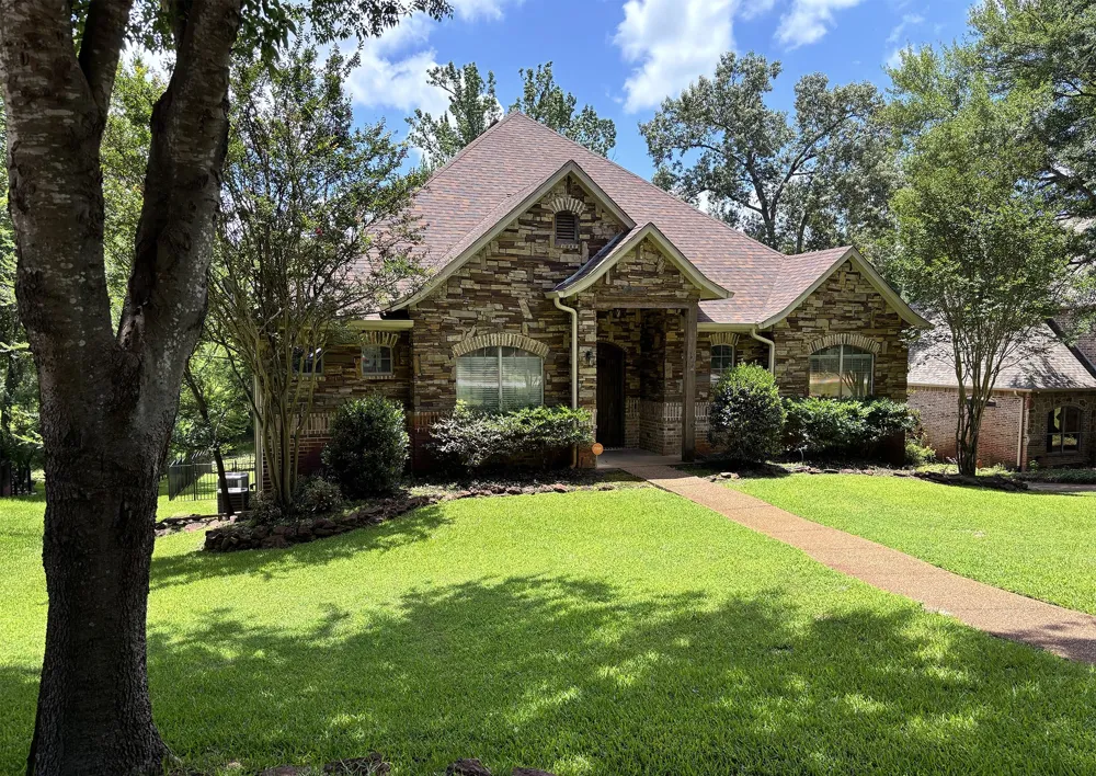 5200 Bayshore Drive Athens, TX 75752