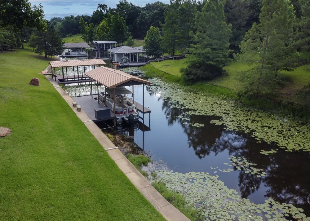 5200 Bayshore Drive Athens, TX 75752