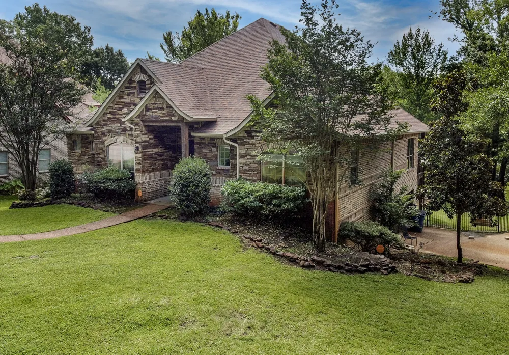 5200 Bayshore Drive Athens, TX 75752