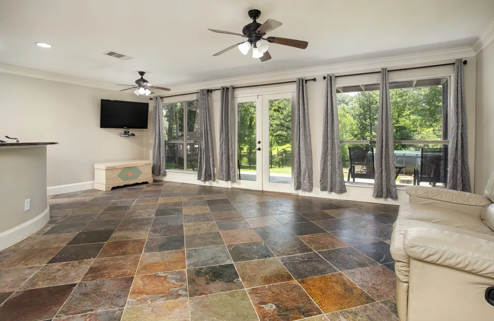 5200 Bayshore Drive Athens, TX 75752