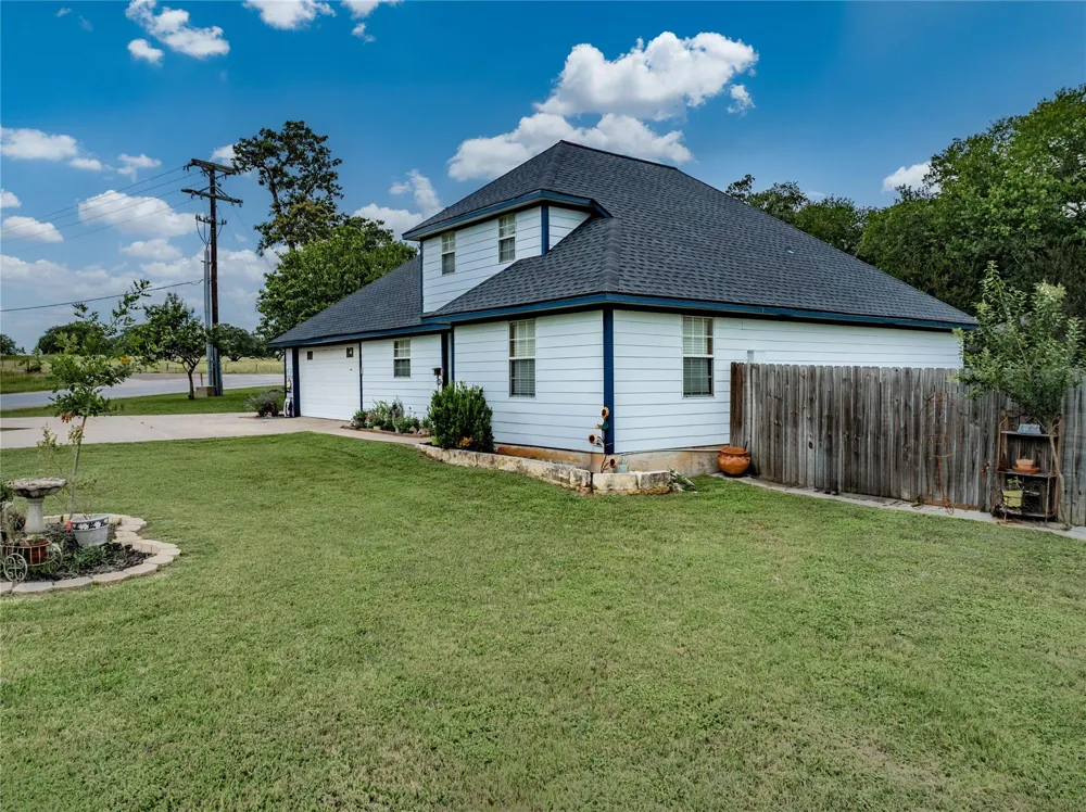234 Park Drive La Grange, TX 78945