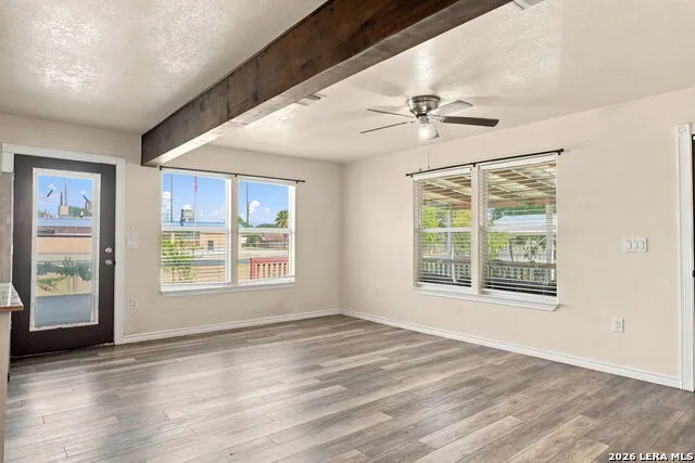251 AVENUE J Poteet, TX 78065