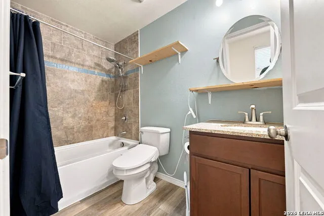 251 AVENUE J Poteet, TX 78065