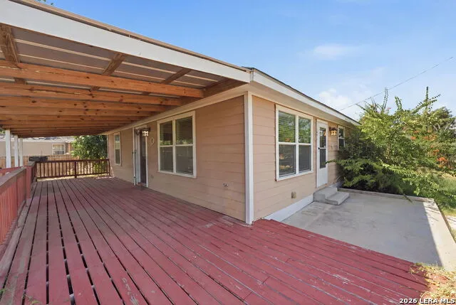 251 AVENUE J Poteet, TX 78065