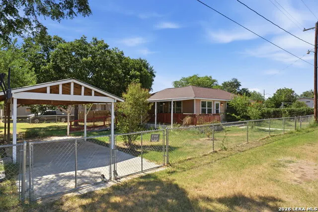 251 AVENUE J Poteet, TX 78065