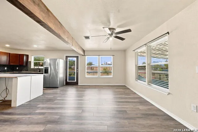 251 AVENUE J Poteet, TX 78065