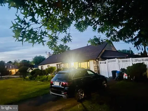 897 PINE HILL ROAD
