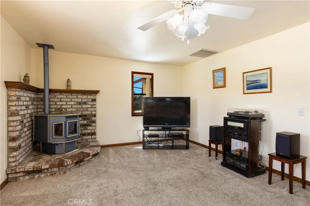 920 Park Way Lakeport, CA 95453