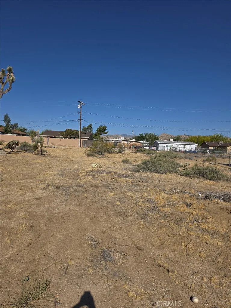6295 Ruth Yucca Valley, CA 92284
