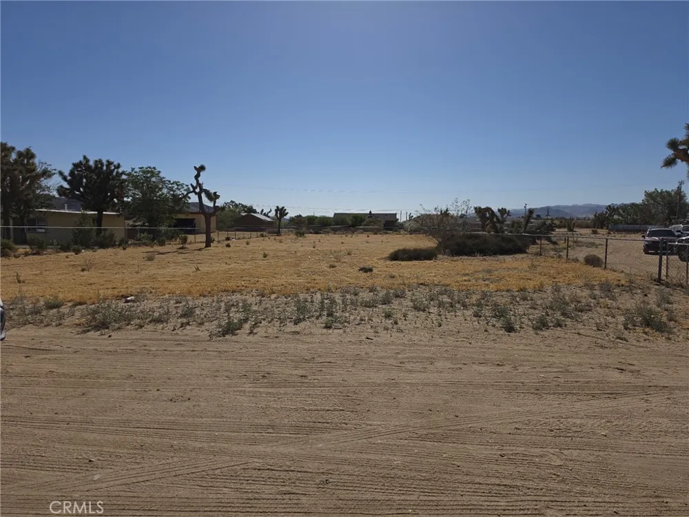 6295 Ruth Yucca Valley, CA 92284
