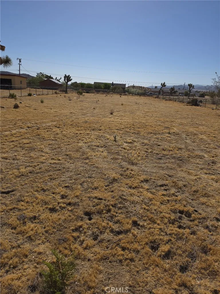 6295 Ruth Yucca Valley, CA 92284