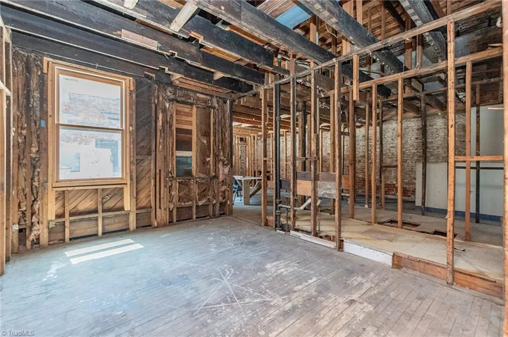 119 Main Street Lexington, NC 27292