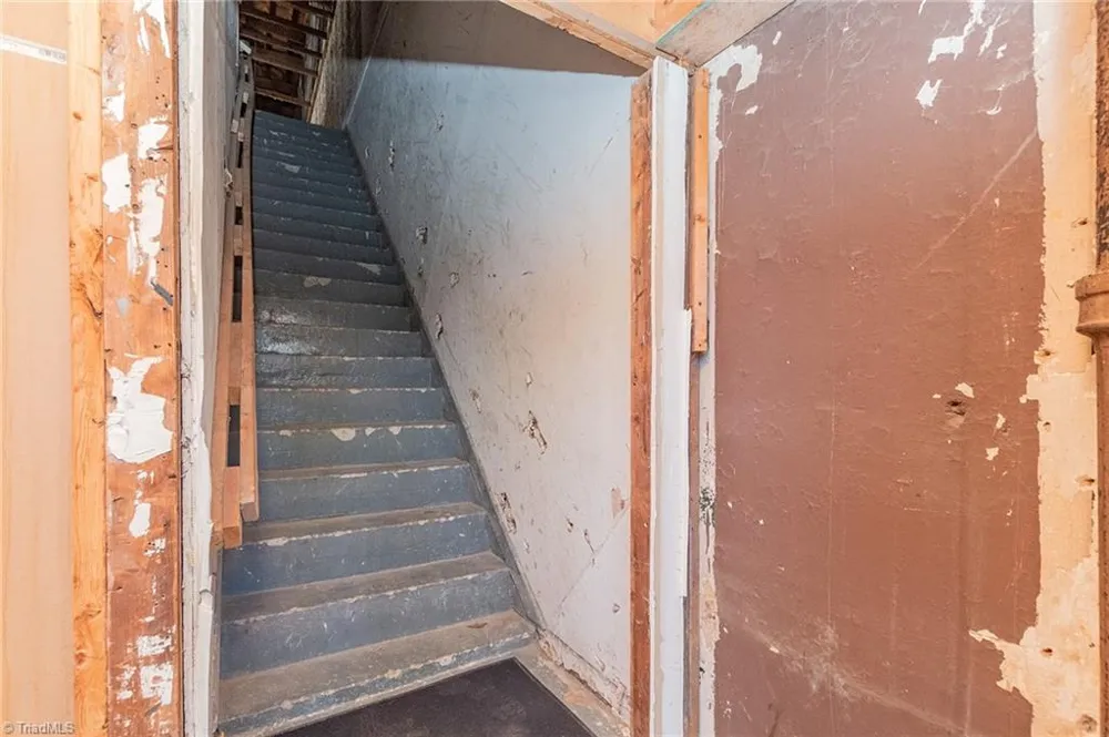 119 Main Street Lexington, NC 27292