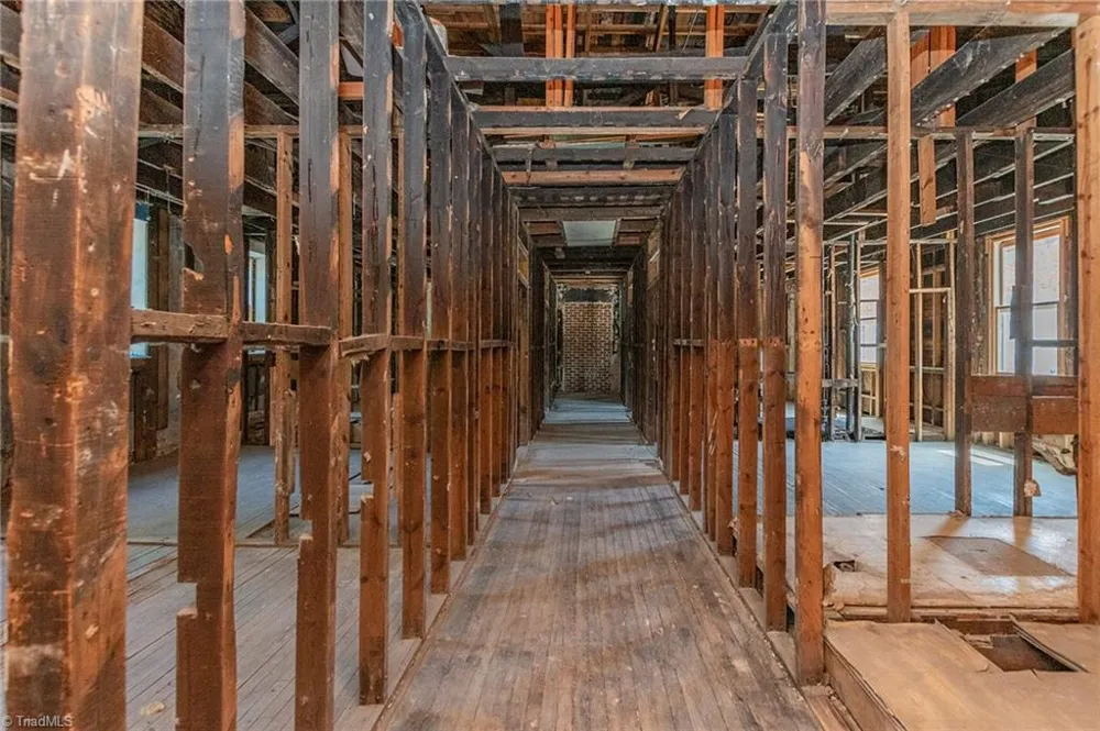 119 Main Street Lexington, NC 27292